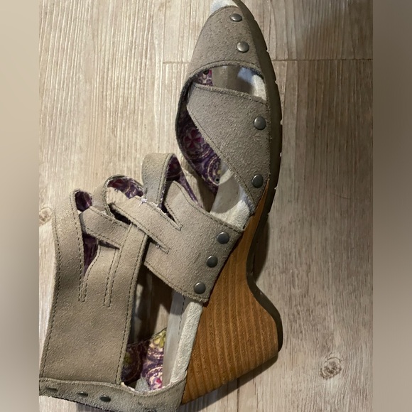 Sporty super comfy size - Picture 6 of 12